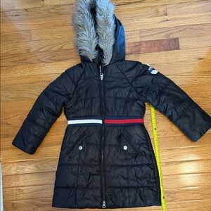 Tommy Hilfiger Black Puffer Coat with Faux Fur Hood and Signature Stripe